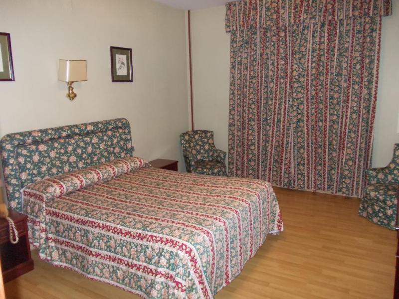 Hotel Sierra De Aracena Exterior photo