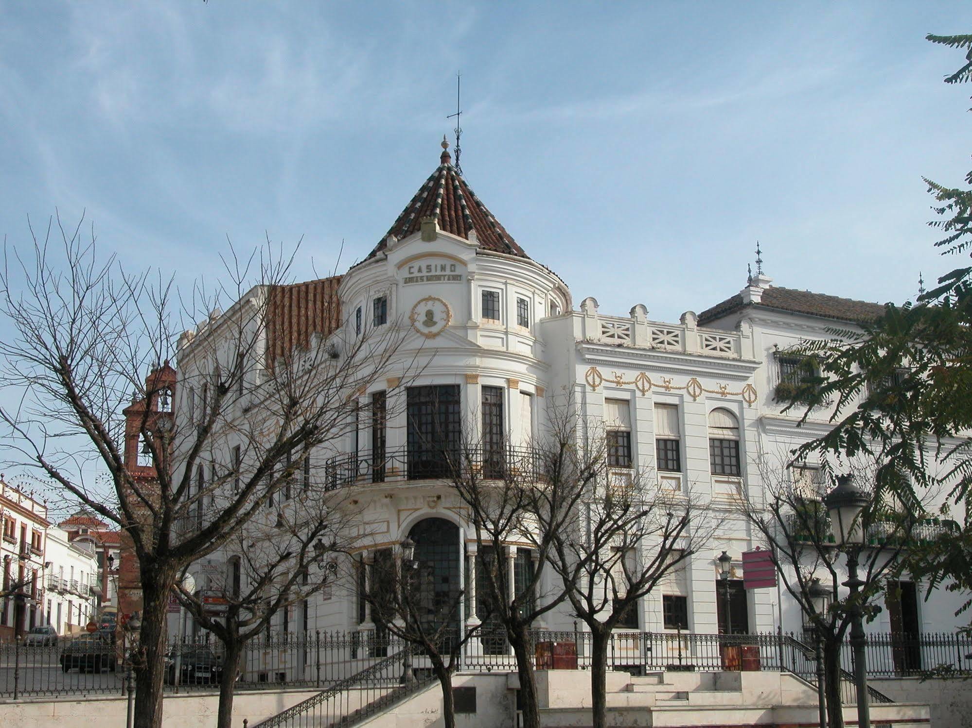 Hotel Sierra De Aracena Exterior photo