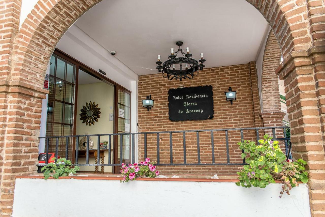 Hotel Sierra De Aracena Exterior photo